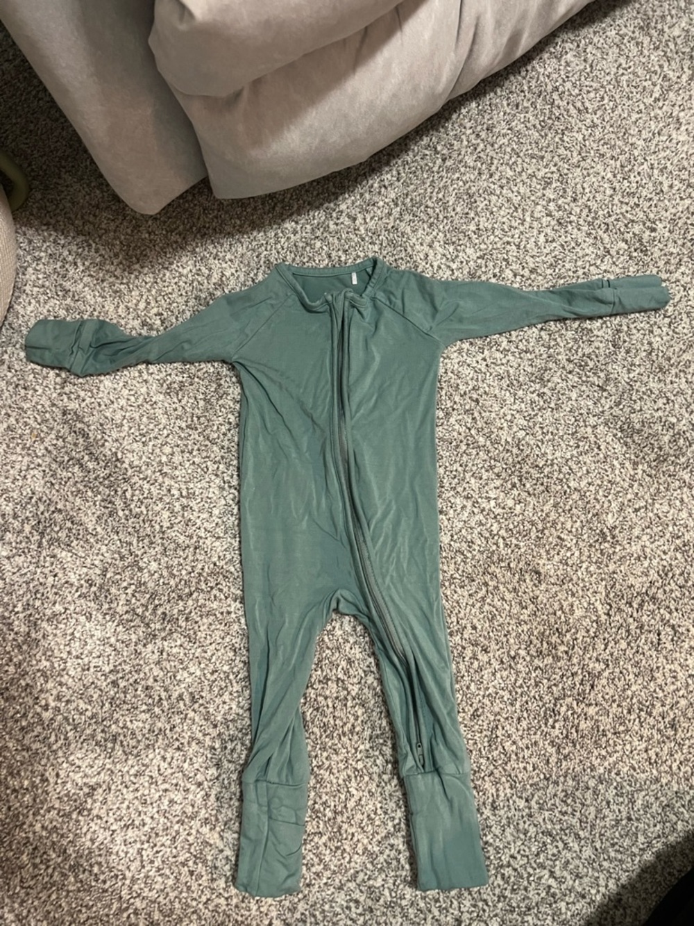 Long Sleeve Zipper Footed Pajama in Sage Green
